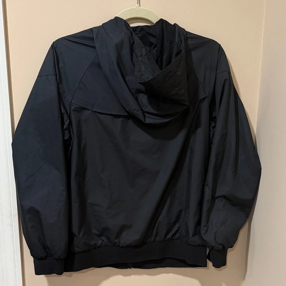 Nike Black Windbreaker Jacket size youth large